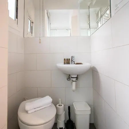 2sic1033 - Bright Flat Near Sagrada Familia *