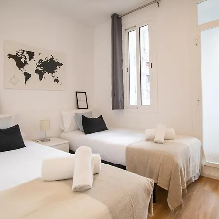 2sic1033 - Bright Flat Near Sagrada Familia Apartment